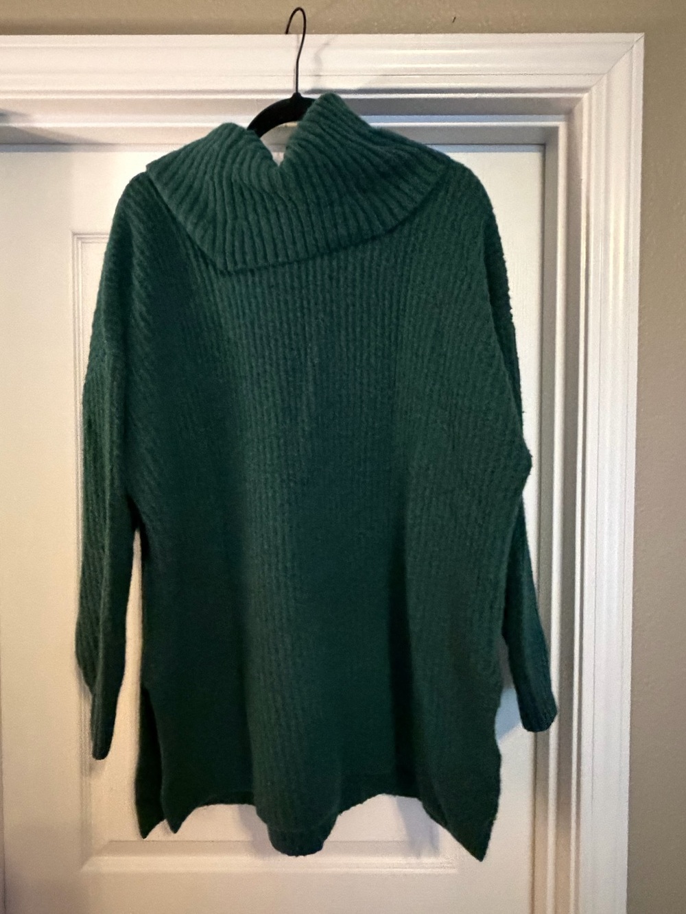 Lane Bryant Women’s Dark Green Ribbed Turtleneck Sweater